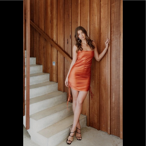 Hannah Dress (Season Sales❣️) - Picture 4 of 5